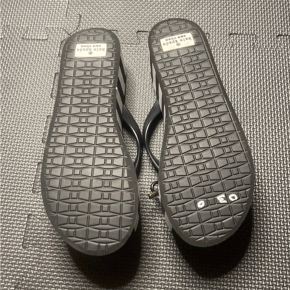 Kate Spade flip flops - Picture 4 of 4
